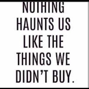 Everything at great prices, must go!!👠👛🛍👗